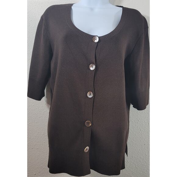 Chico's Brown Button Up Scoop Neck Top 2 Medium Lightweight Soft Stretchy - Picture 1 of 4
